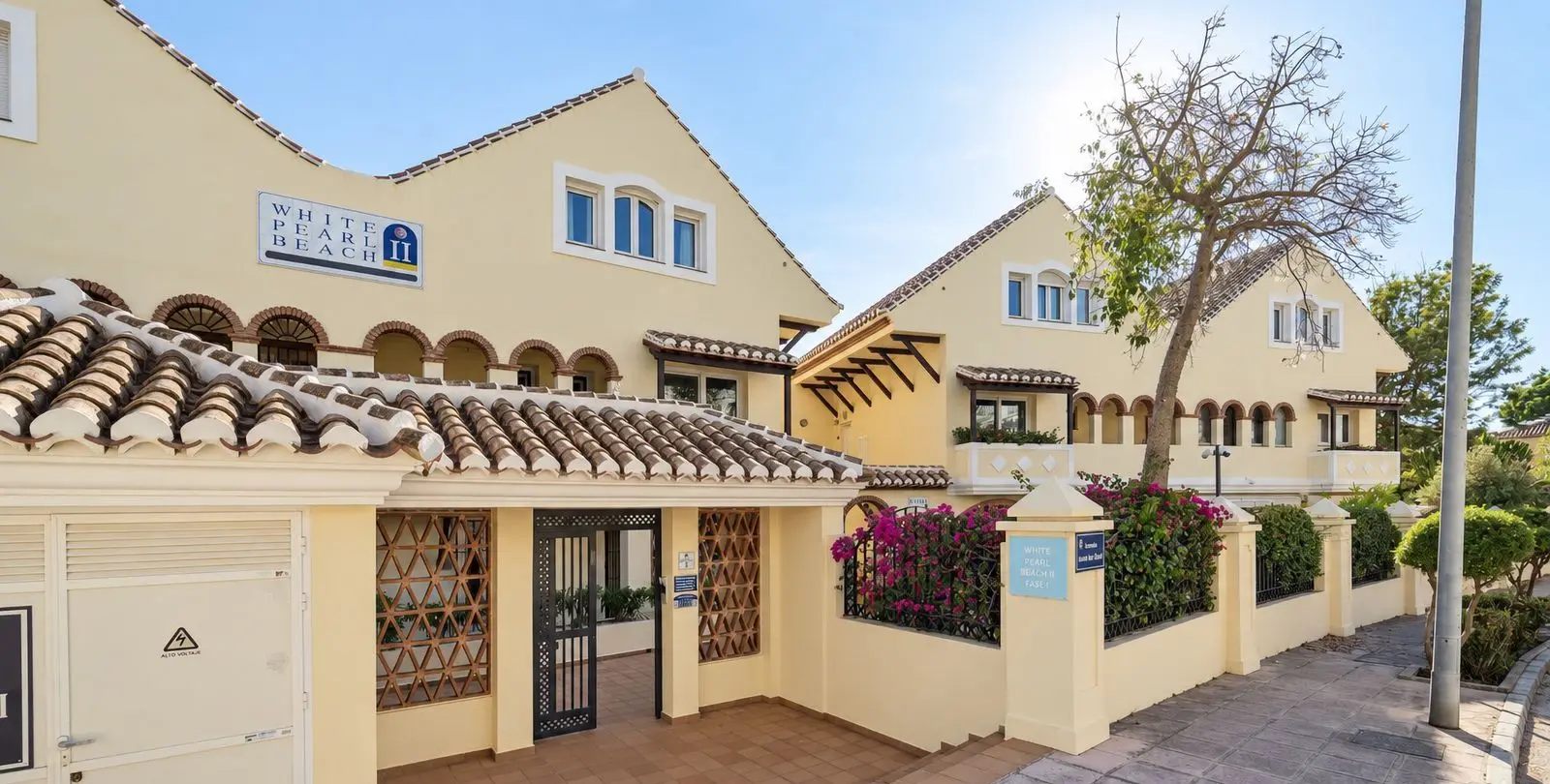 Sale of ground floor apartment in Elviria 30