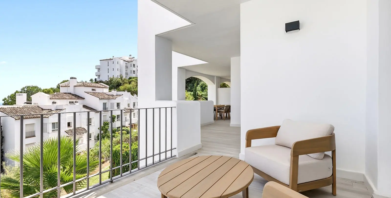 Sale of middle floor apartment in La Quinta 6