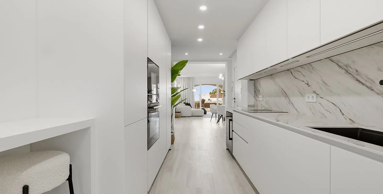 Sale of middle floor apartment in La Quinta 10