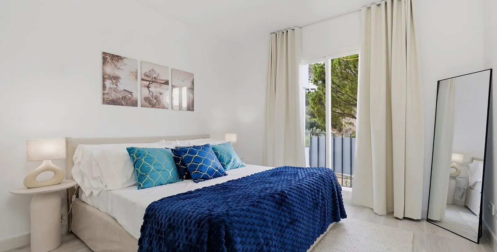 Sale of middle floor apartment in La Quinta 26