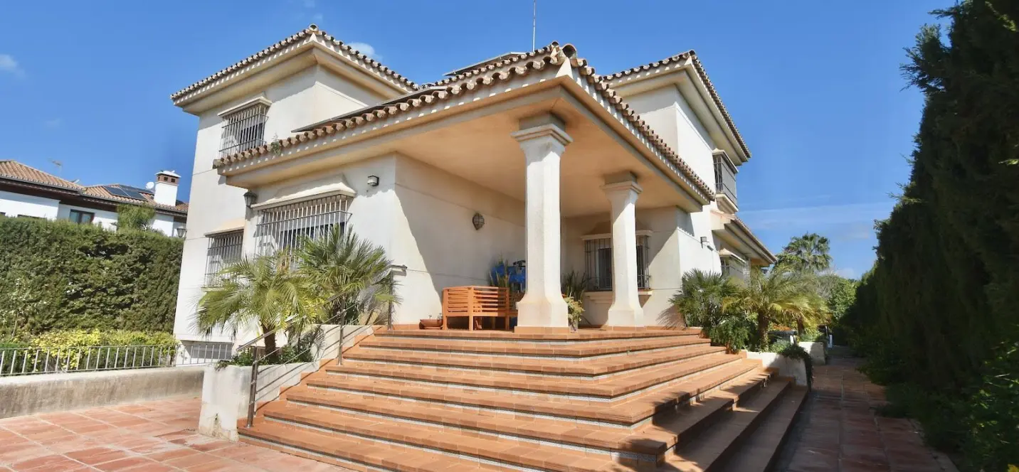 Sale of detached villa in Estacion de Cartama 0