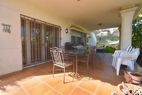 Image 4 thumb