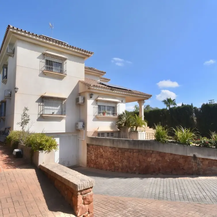 Sale of detached villa in Estacion de Cartama
