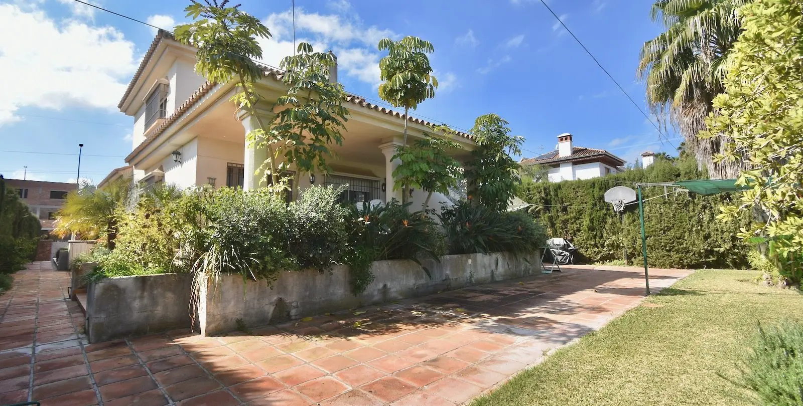 Sale of detached villa in Estacion de Cartama 10