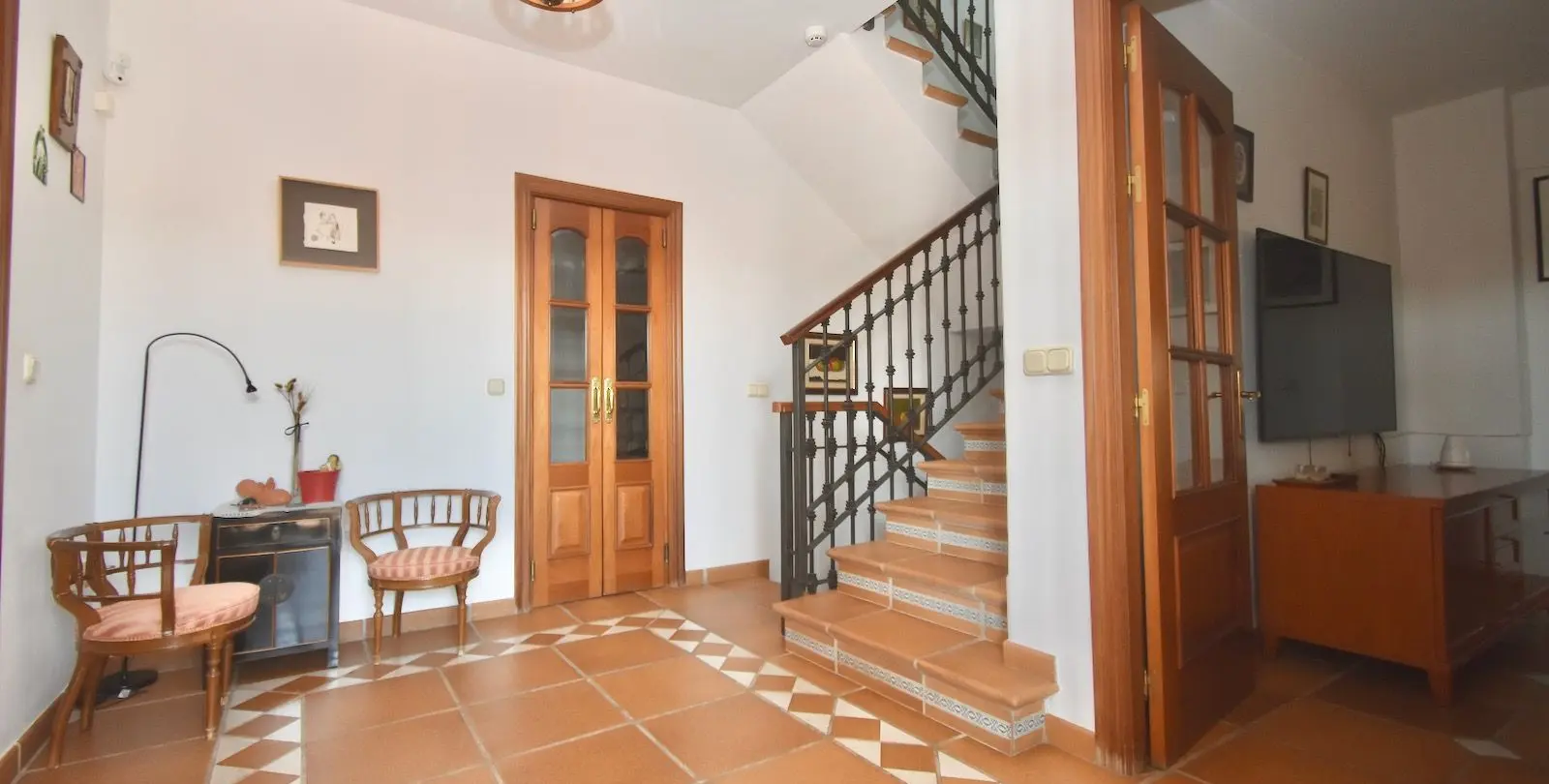 Sale of detached villa in Estacion de Cartama 11