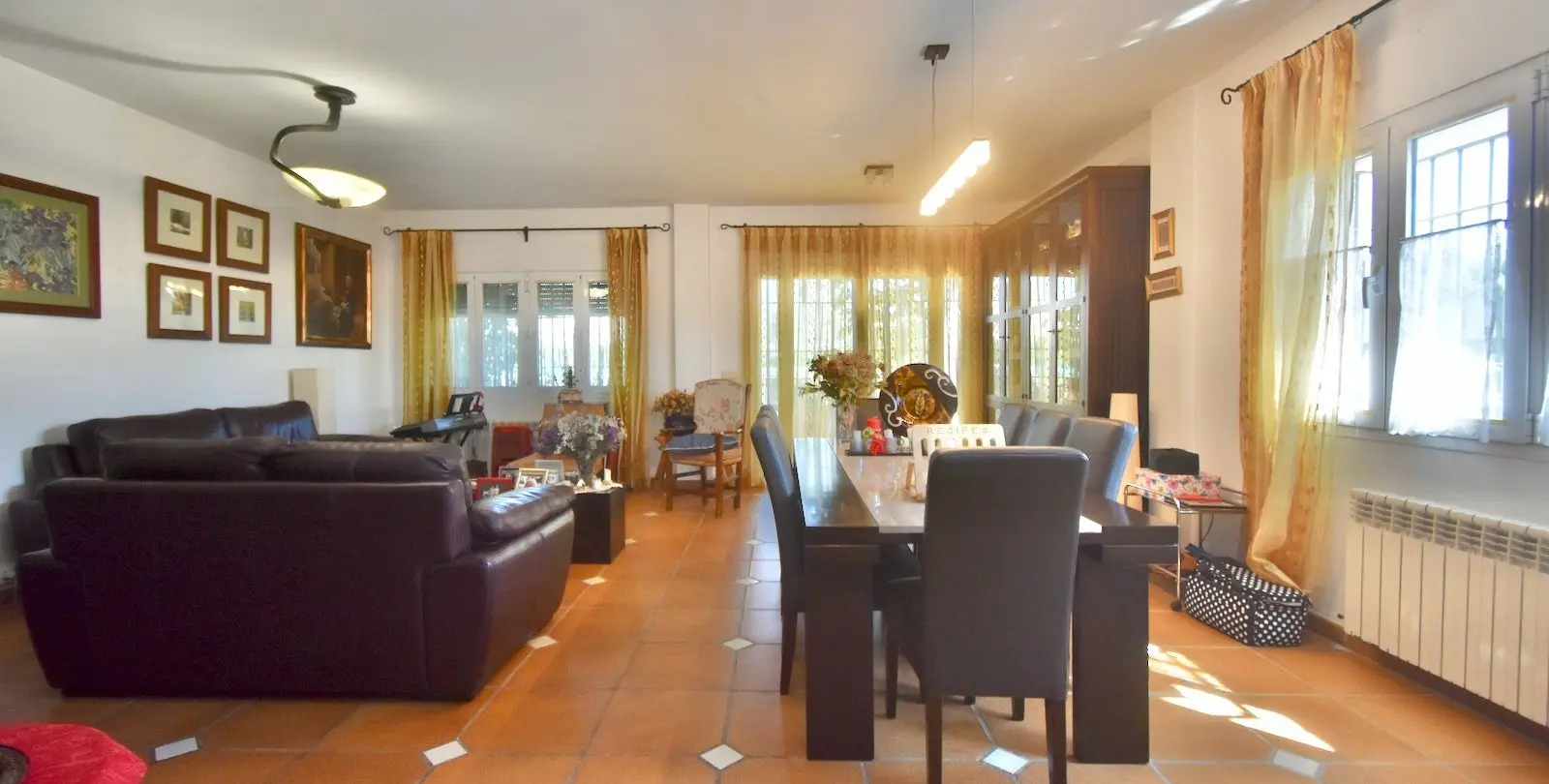 Sale of detached villa in Estacion de Cartama 14