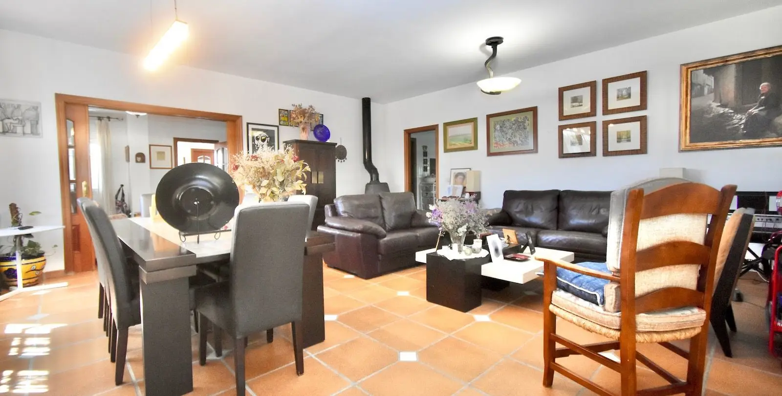 Sale of detached villa in Estacion de Cartama 16