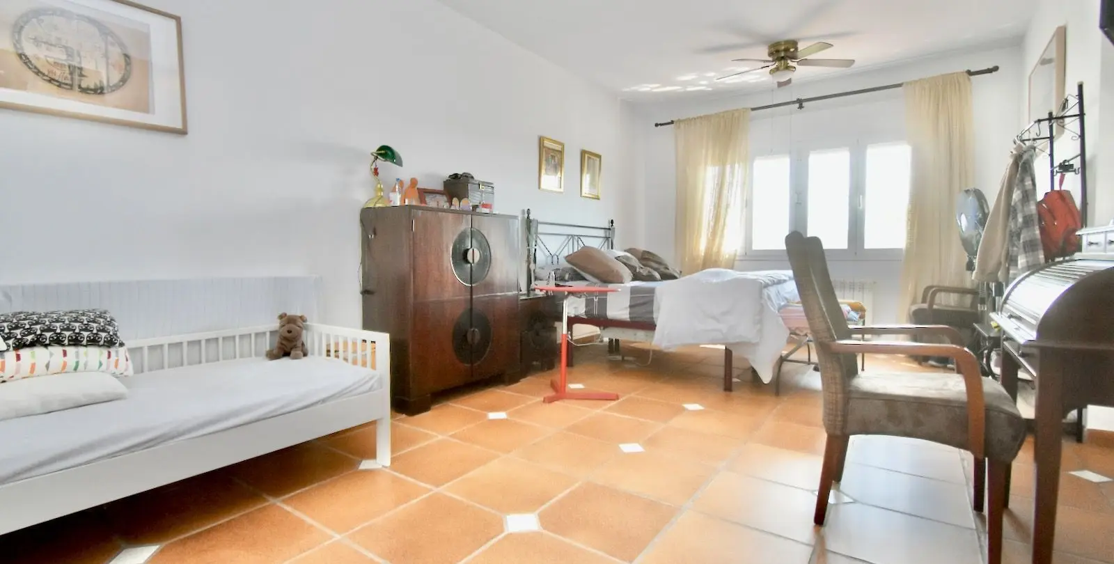 Sale of detached villa in Estacion de Cartama 24