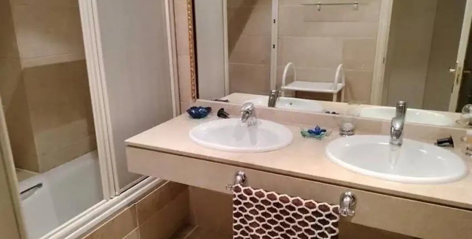 Sale of duplex in The Golden Mile 14