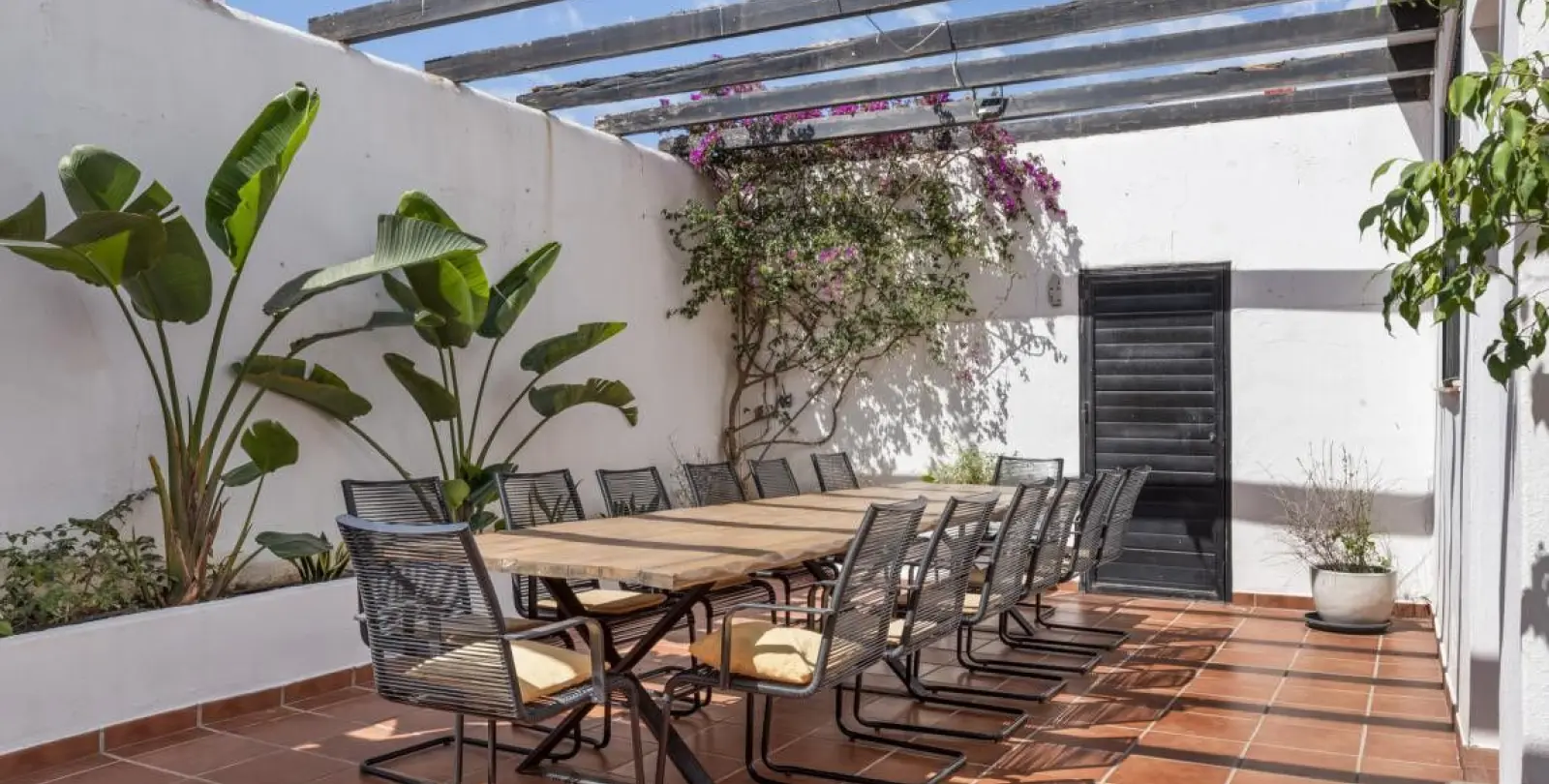 Sale of detached villa in Nueva Andalucía 15