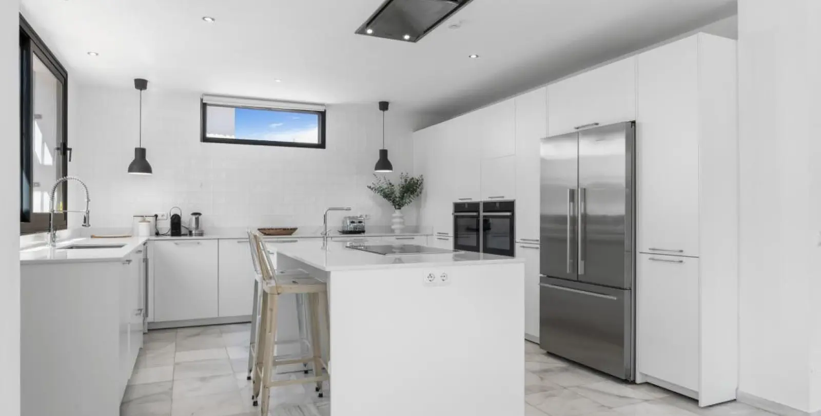 Sale of detached villa in Nueva Andalucía 25