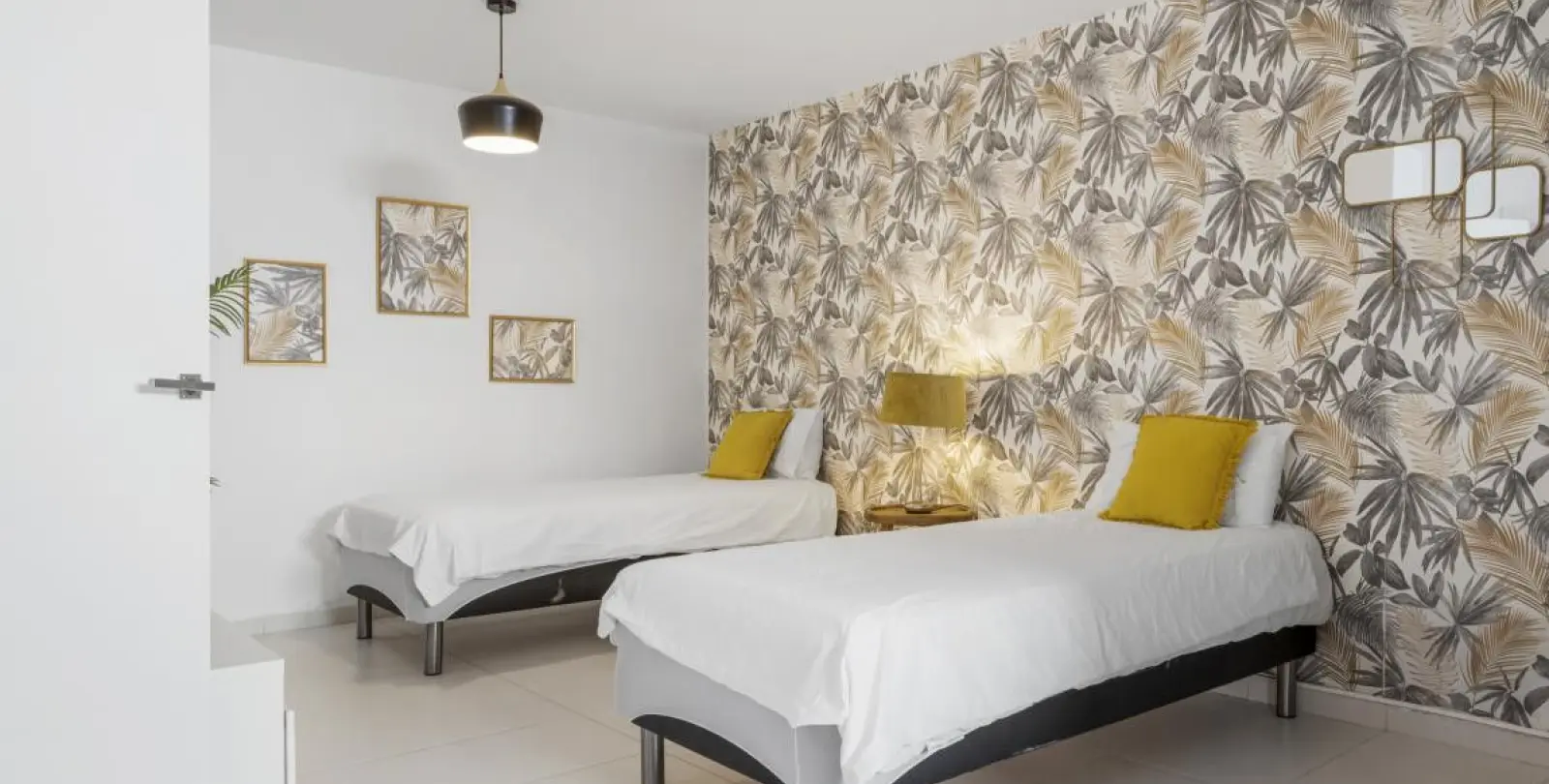 Sale of detached villa in Nueva Andalucía 27
