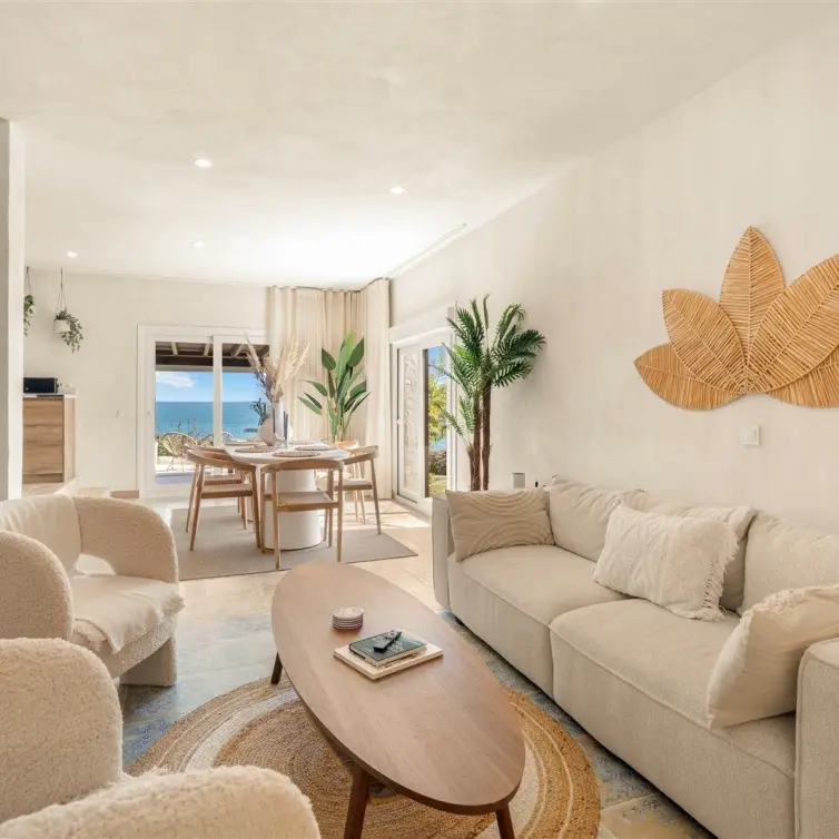 Sale of semi-detached house in Estepona