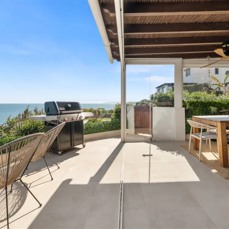 Sale of semi-detached house in Estepona