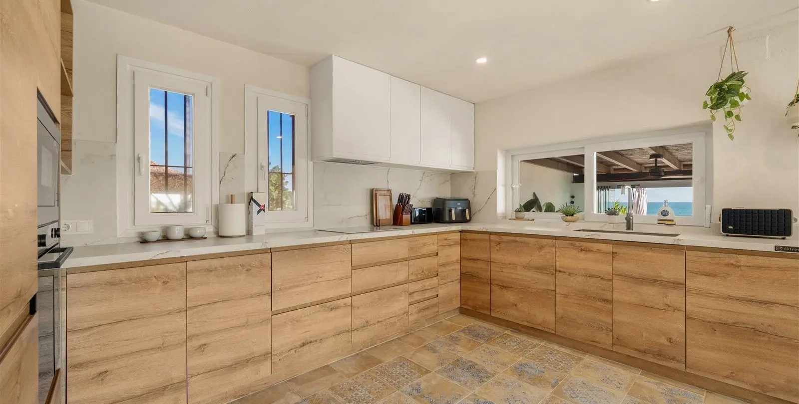 Sale of semi-detached house in Estepona 13