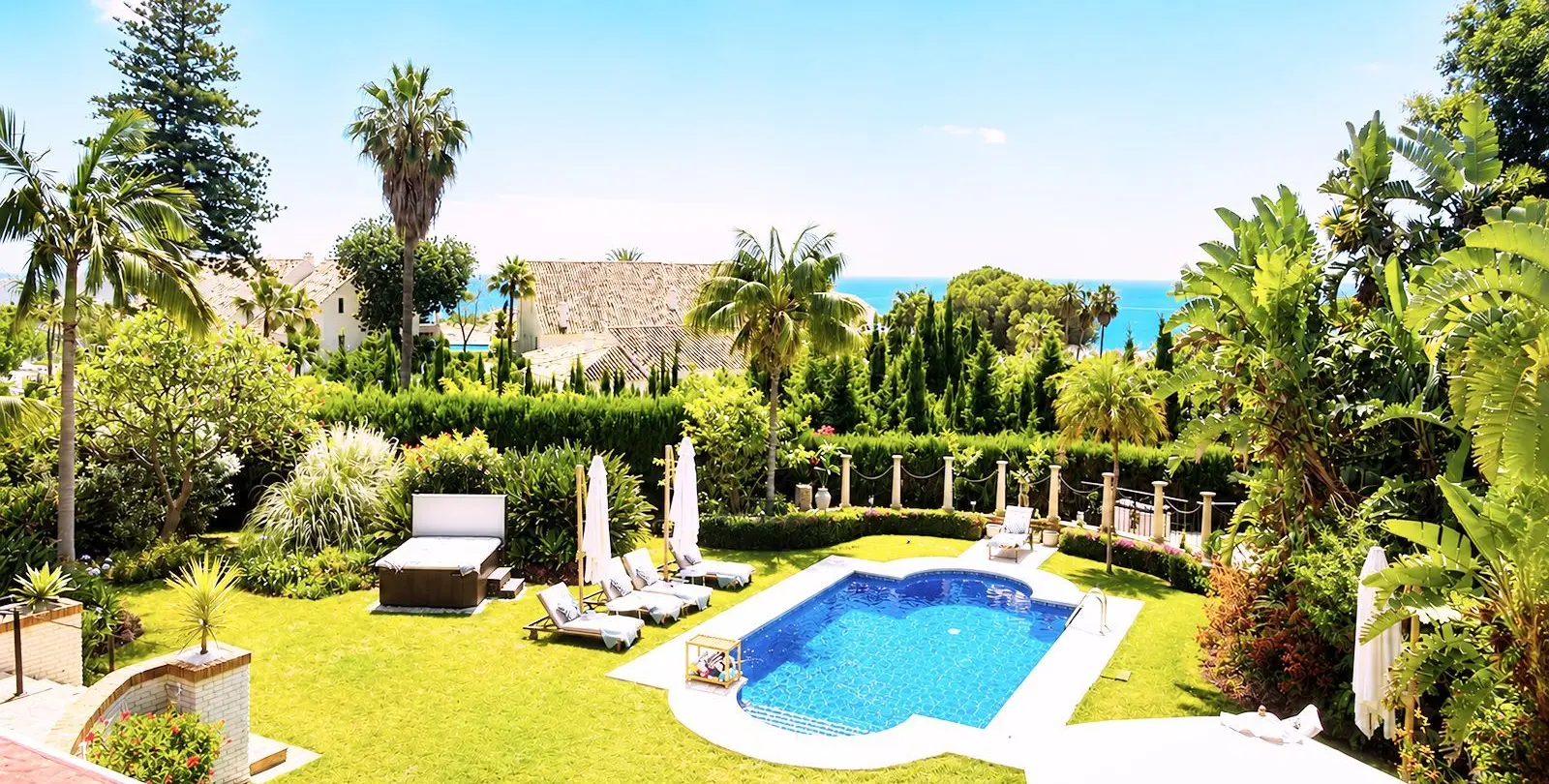 Sale of detached villa in Benalmadena 1