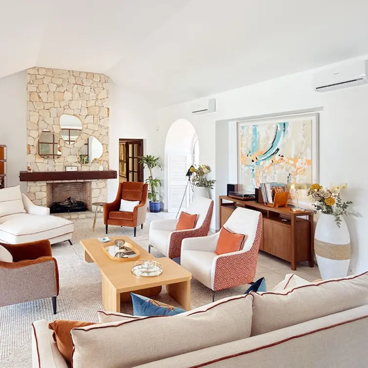 Sale of detached villa in Benalmadena