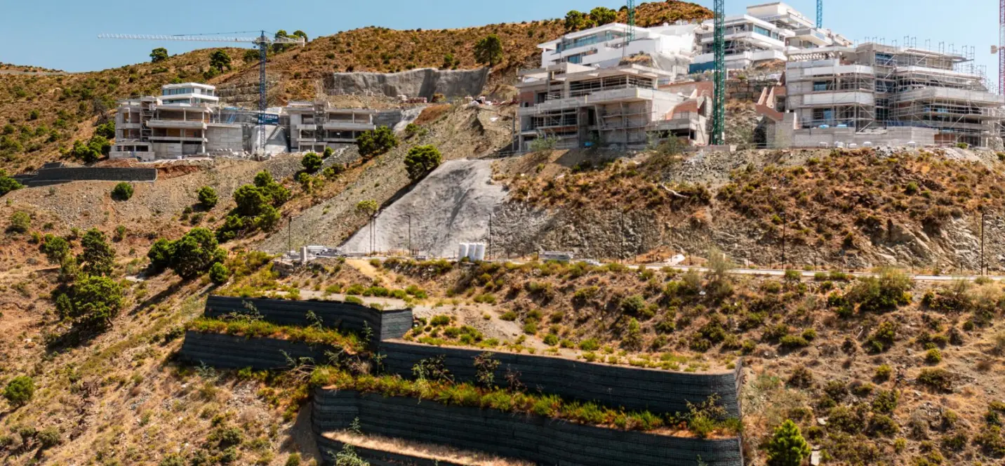 Sale of residential plot in Benahavís 0