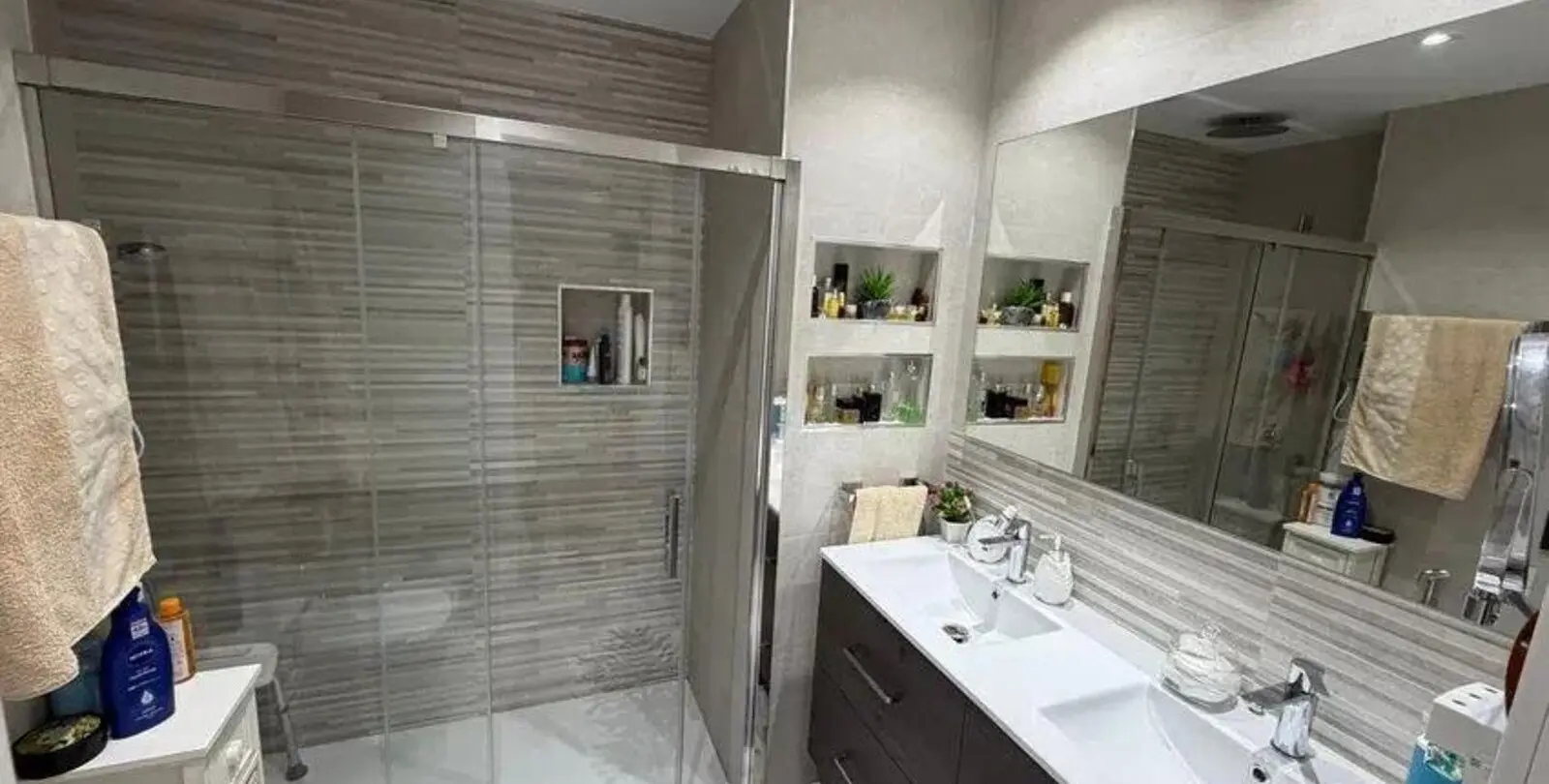 Sale of middle floor apartment in Puerto Banús 11
