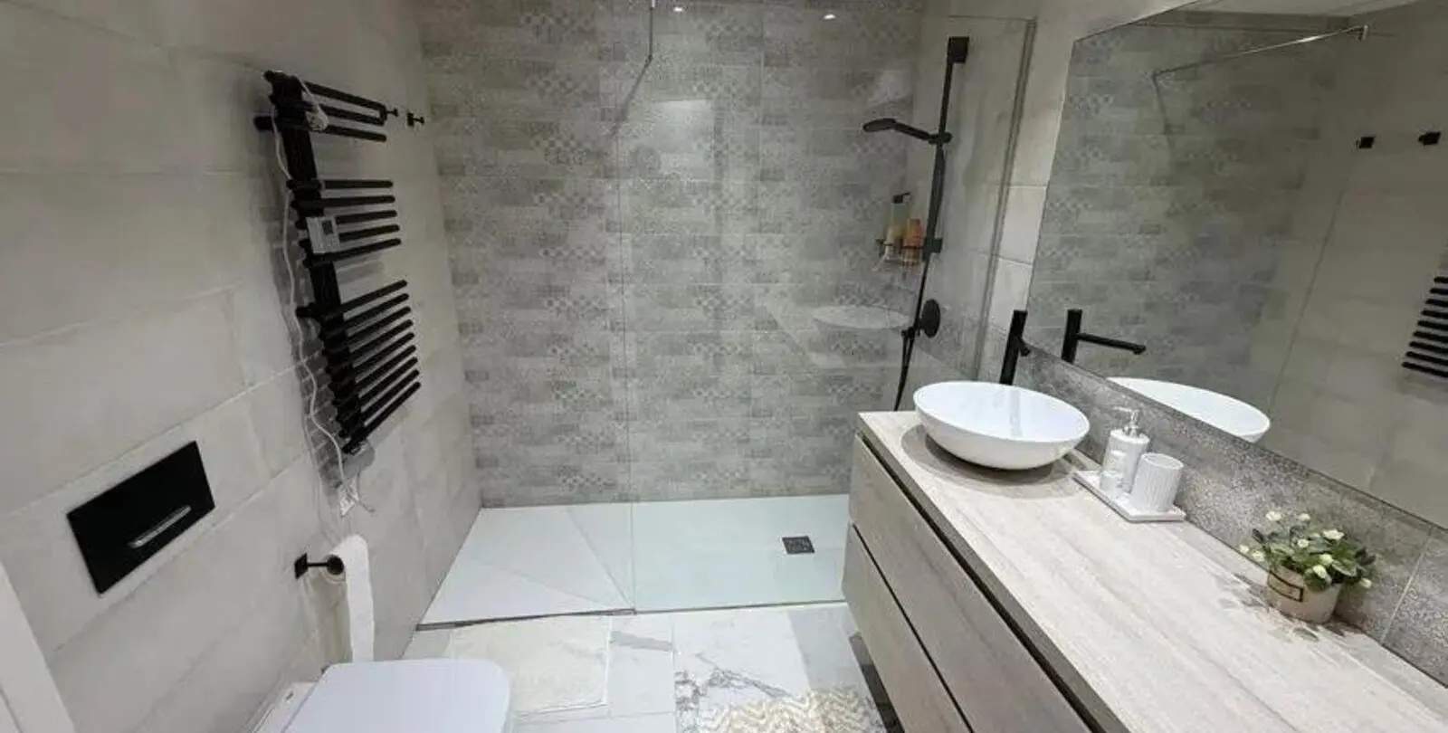 Venta de apartamento en planta media en Puerto Banús 9