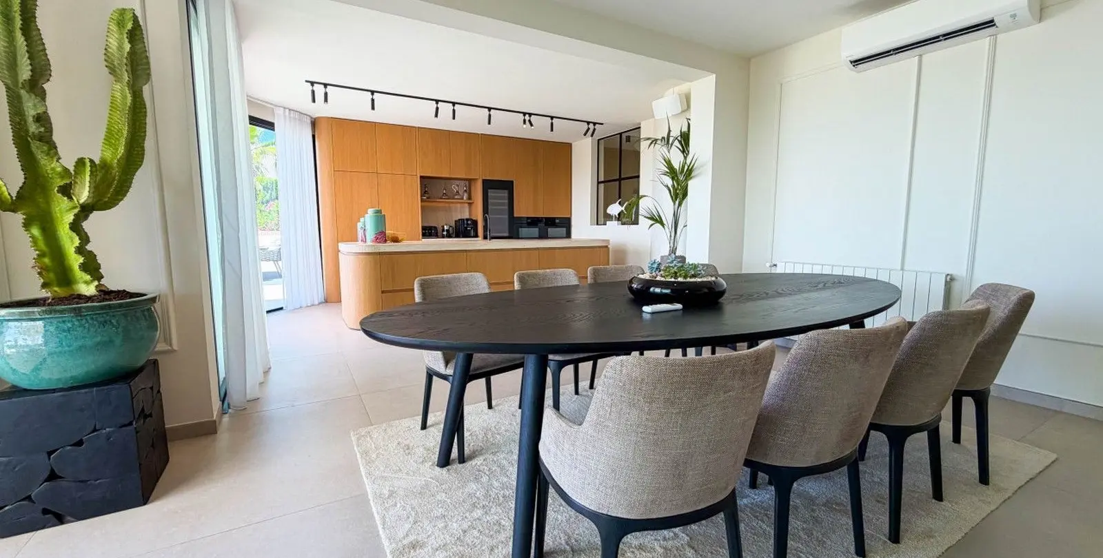 Sale of detached villa in Hacienda Las Chapas 2