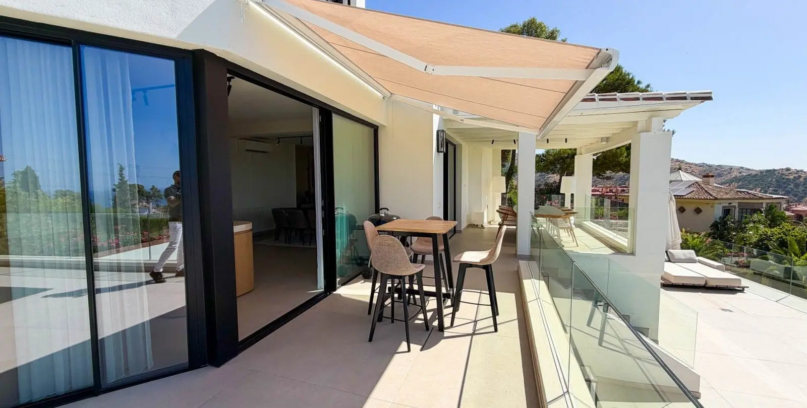 Sale of detached villa in Hacienda Las Chapas 8