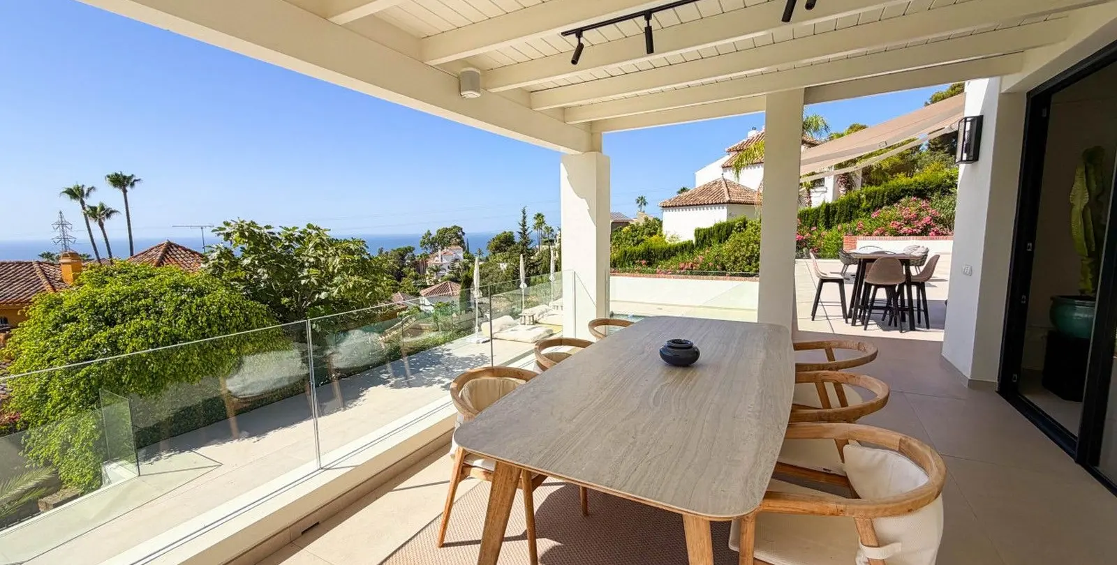 Sale of detached villa in Hacienda Las Chapas 12