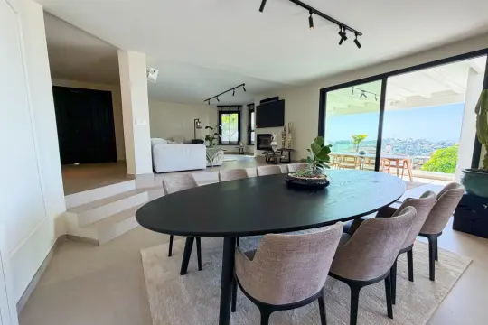 Image 17 thumb