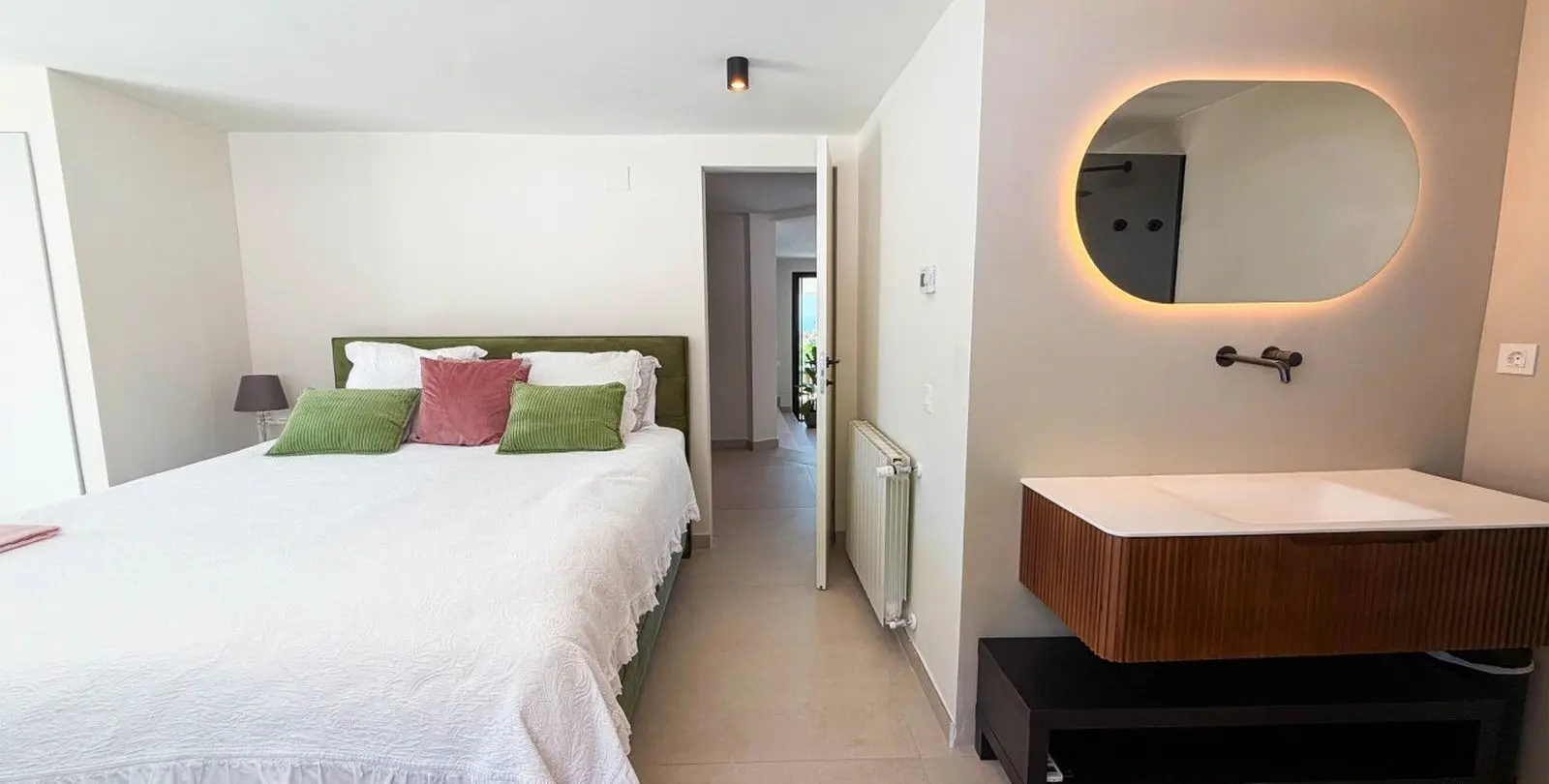 Sale of detached villa in Hacienda Las Chapas 27