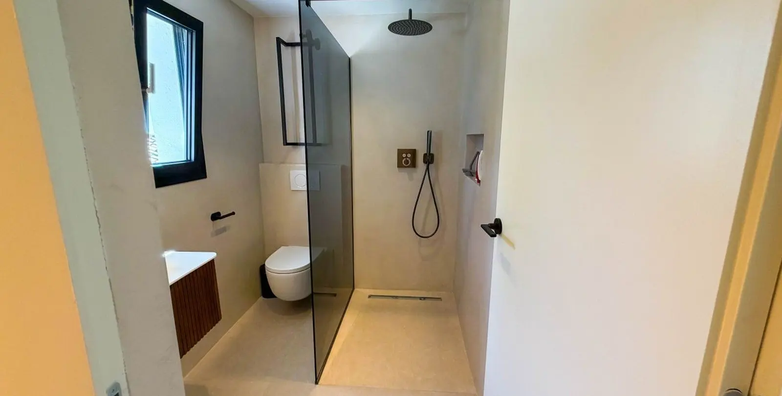 Sale of detached villa in Hacienda Las Chapas 54
