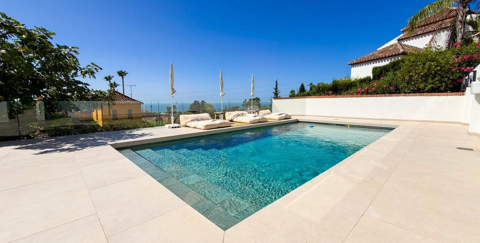 Sale of detached villa in Hacienda Las Chapas 76