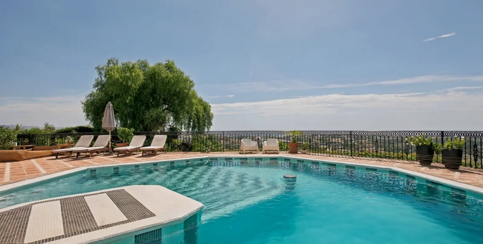 Sale of detached villa in Benahavís 6
