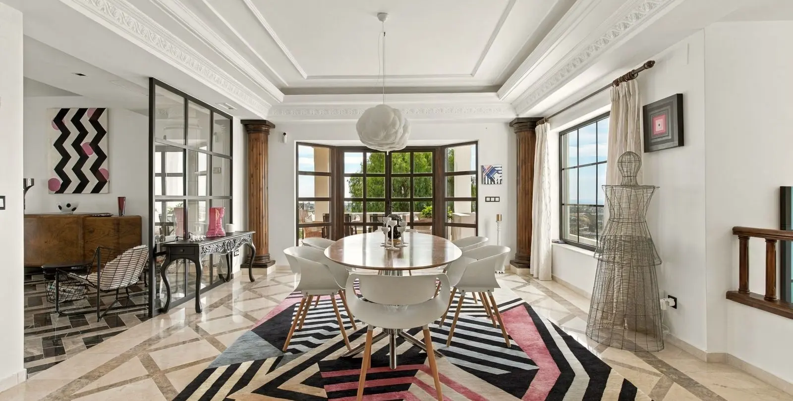 Sale of detached villa in Benahavís 11