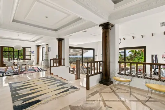 Image 13 thumb