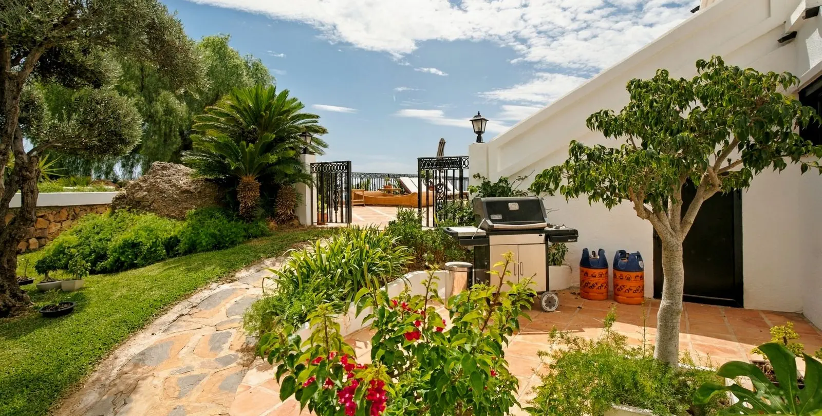 Sale of detached villa in Benahavís 72