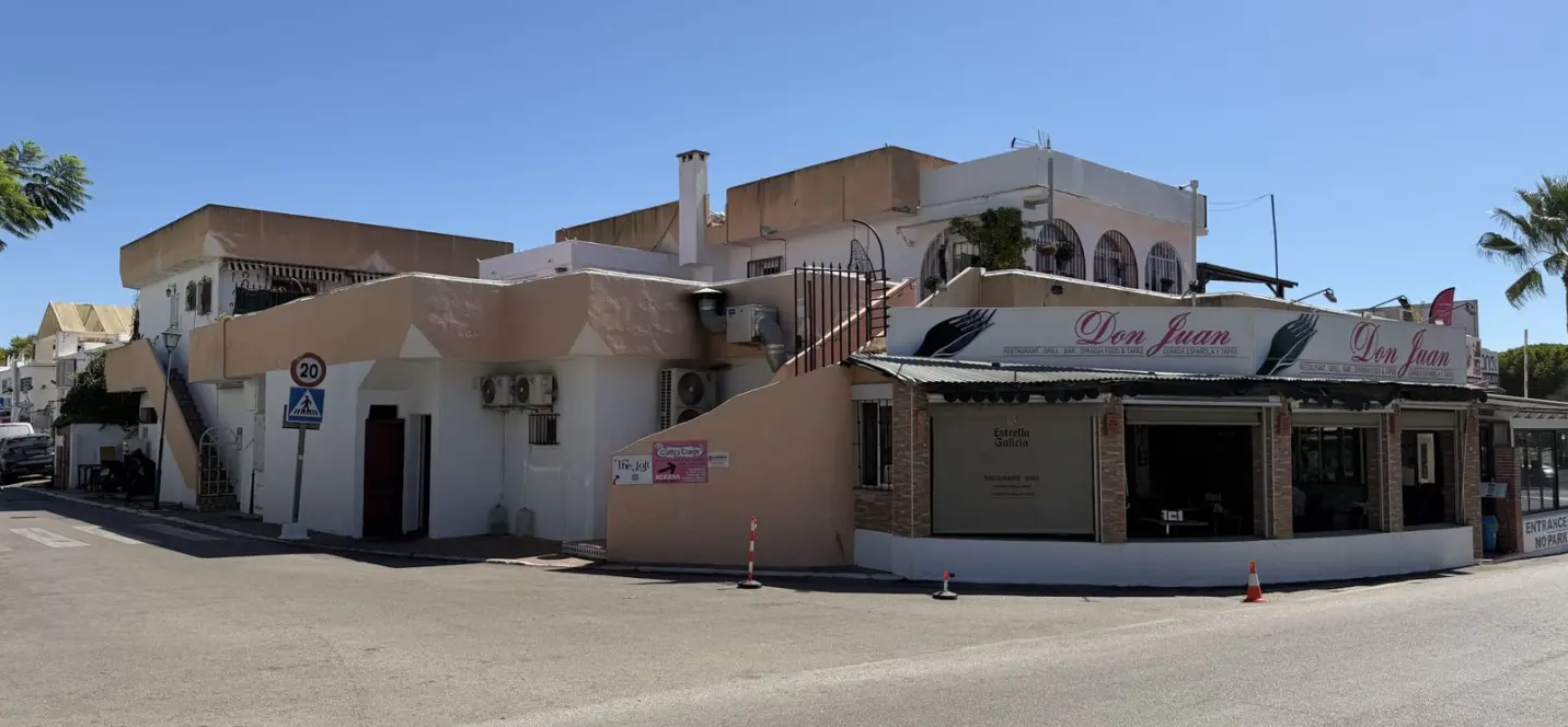 Sale of commercial premises in Estepona 0