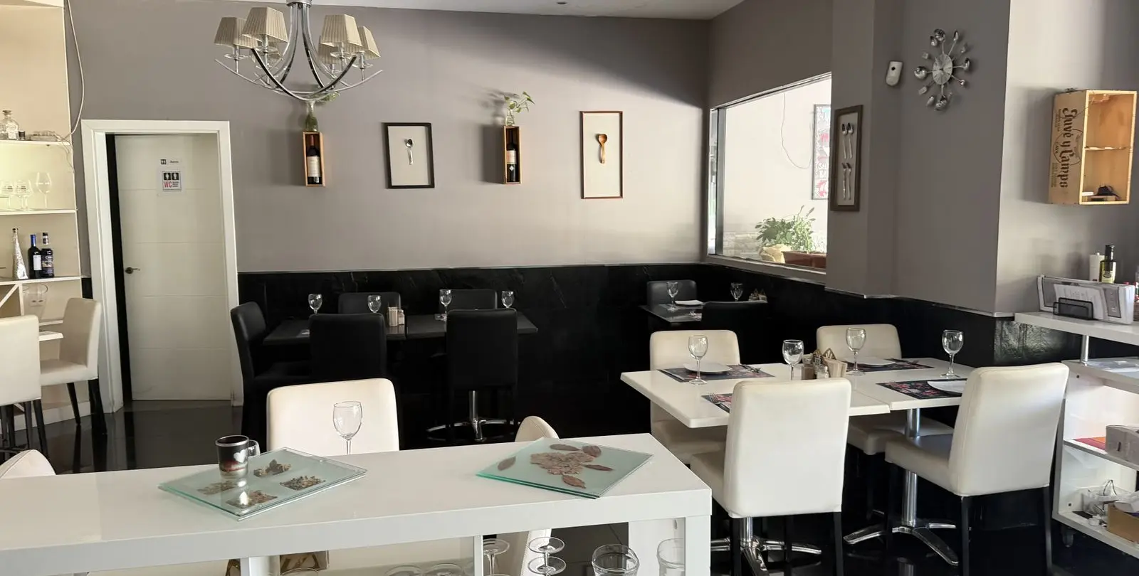Sale of commercial premises in Estepona 9