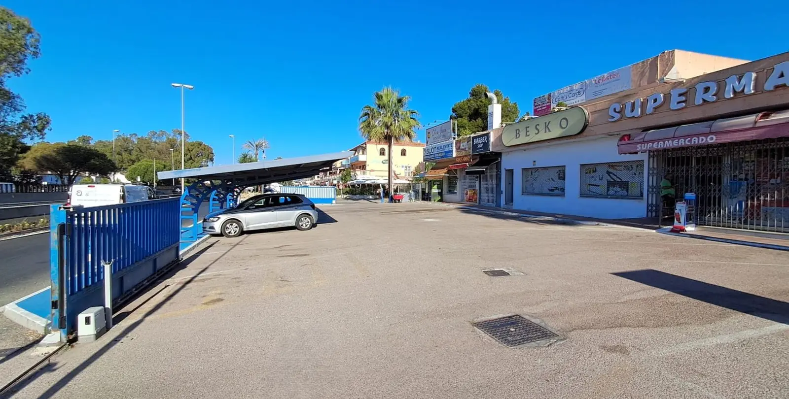 Sale of commercial premises in Estepona 14