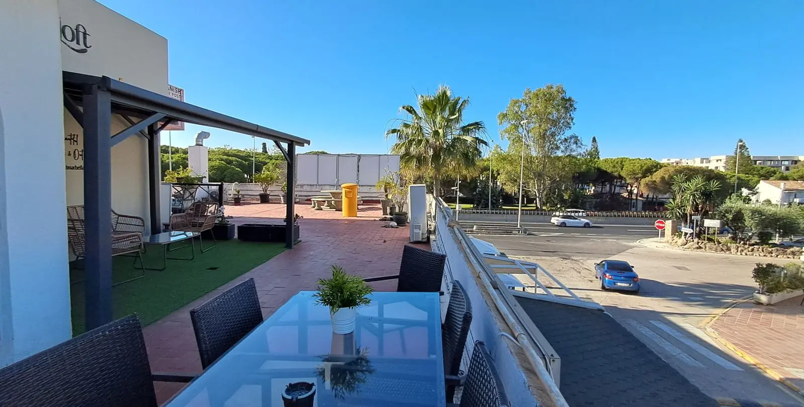 Sale of commercial premises in Estepona 23