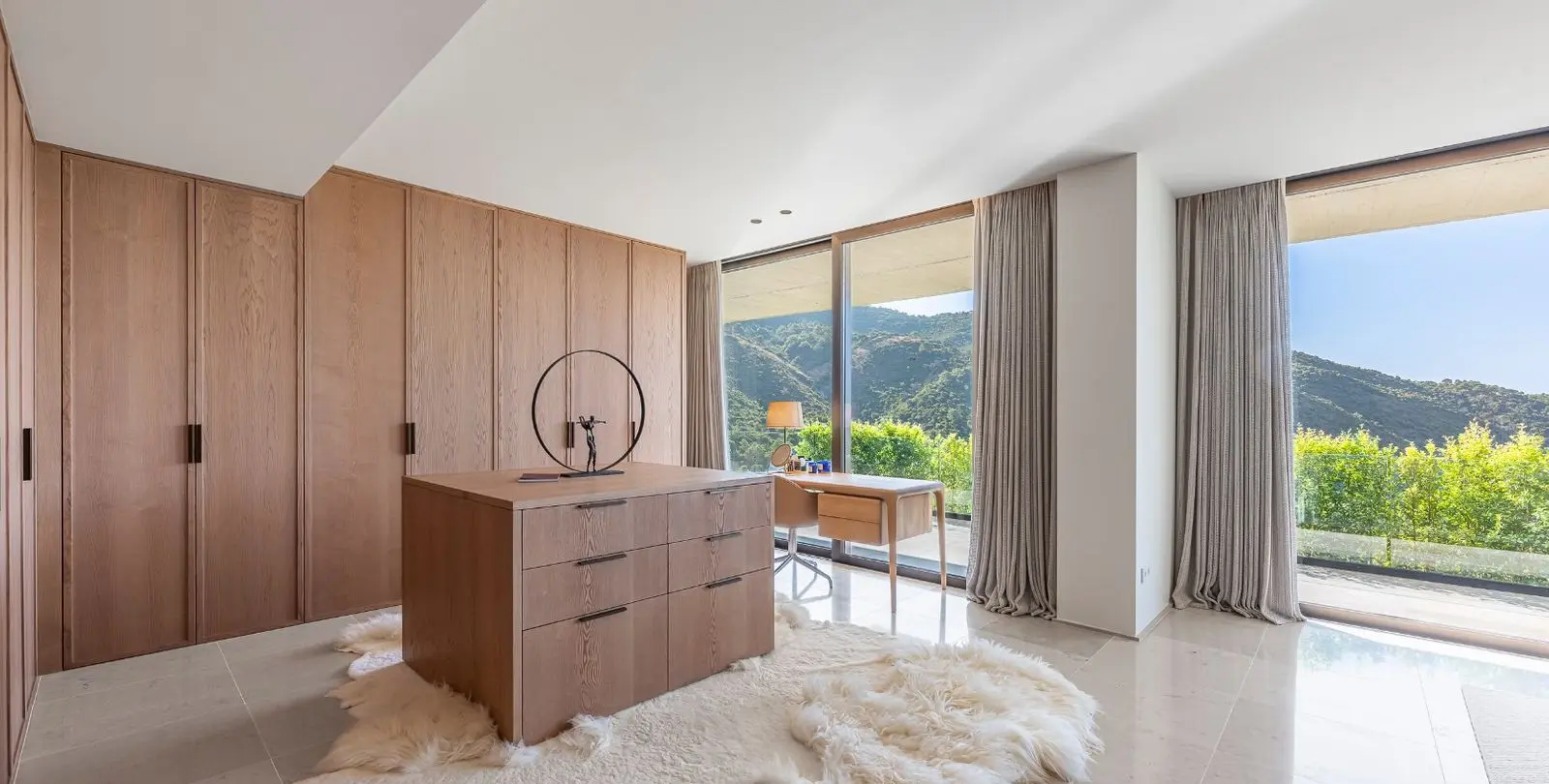 Sale of detached villa in Benahavís 19