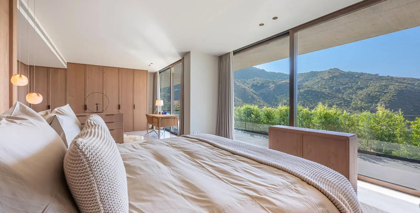 Sale of detached villa in Benahavís 21