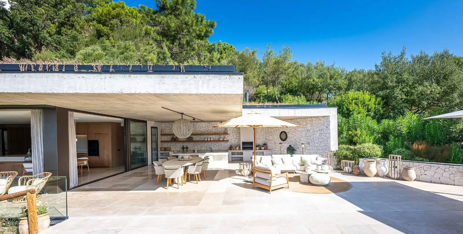 Sale of detached villa in Benahavís 68