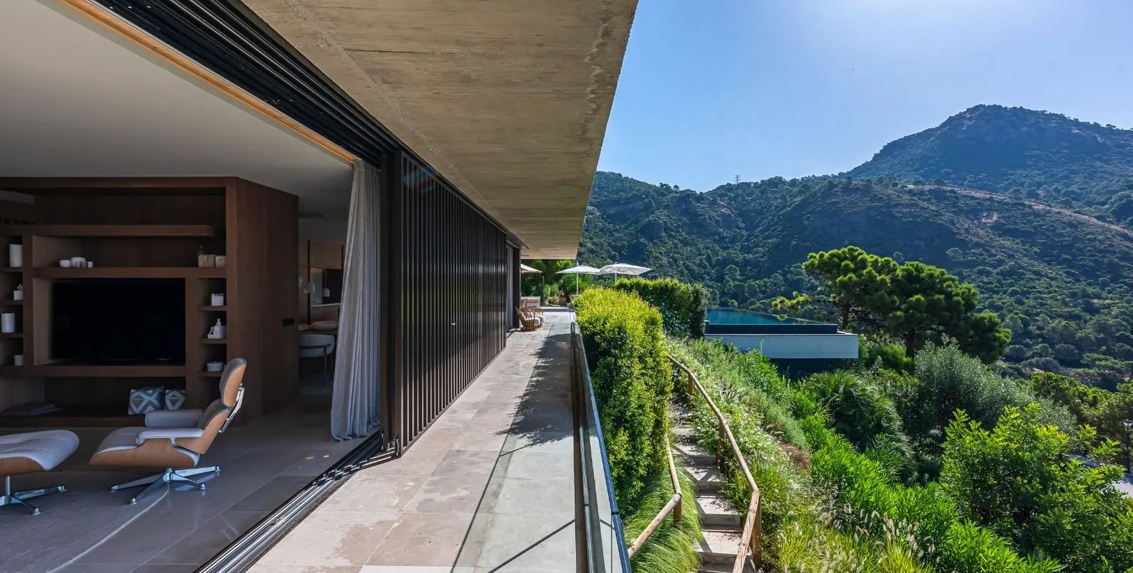 Sale of detached villa in Benahavís 72