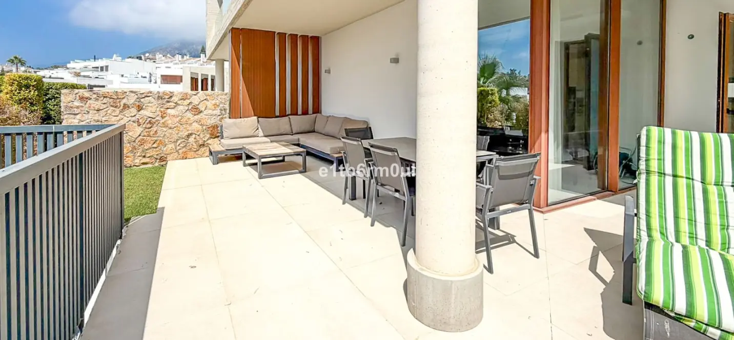 Sale of semi-detached house in The Golden Mile 1