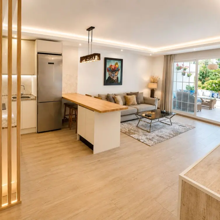 Sale of ground floor apartment in The Golden Mile