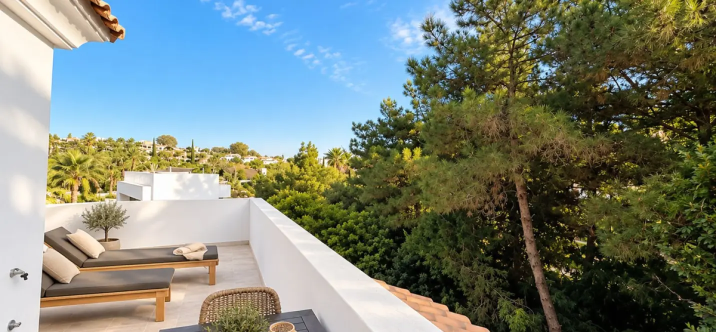 Long-term rent of townhouse in El Paraiso 4