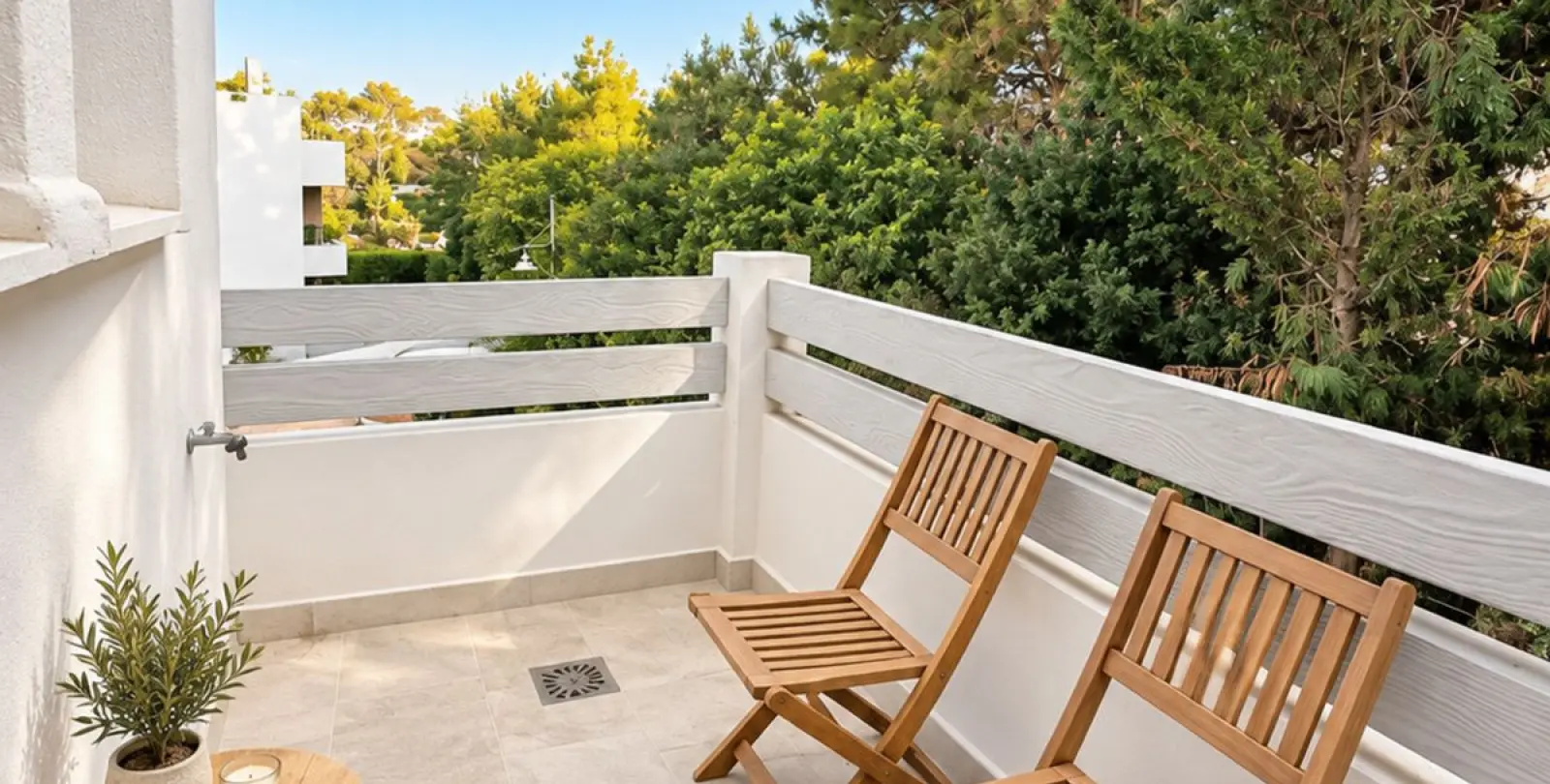 Long-term rent of townhouse in El Paraiso 11