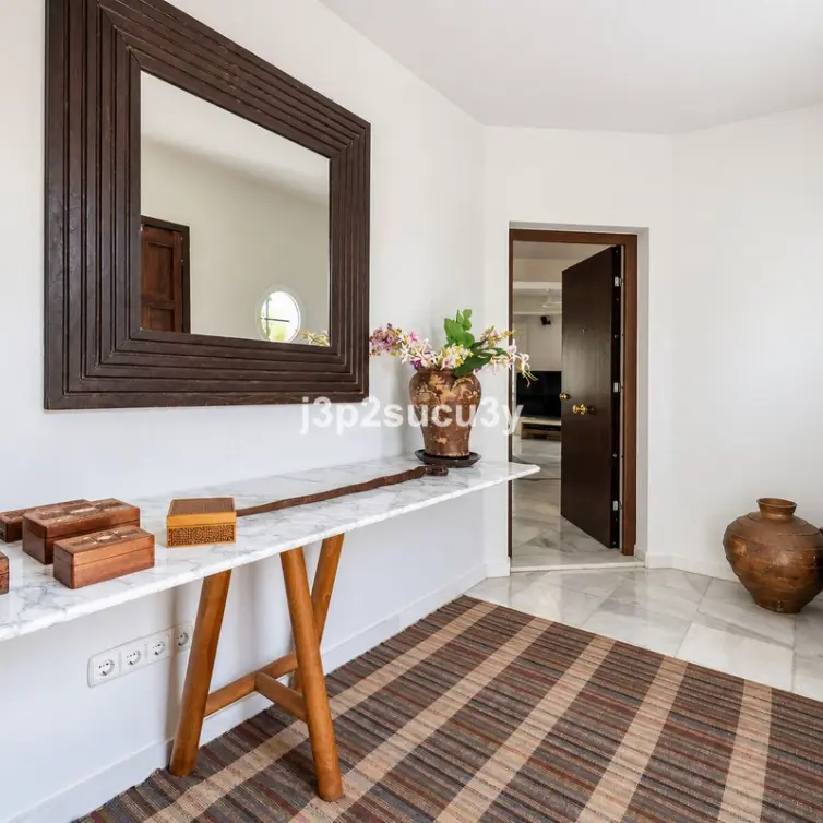 Long-term rent of detached villa in Guadalmina Baja