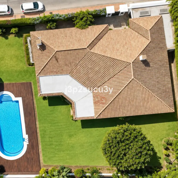 Alquiler a largo plazo de villa independiente en Guadalmina Baja