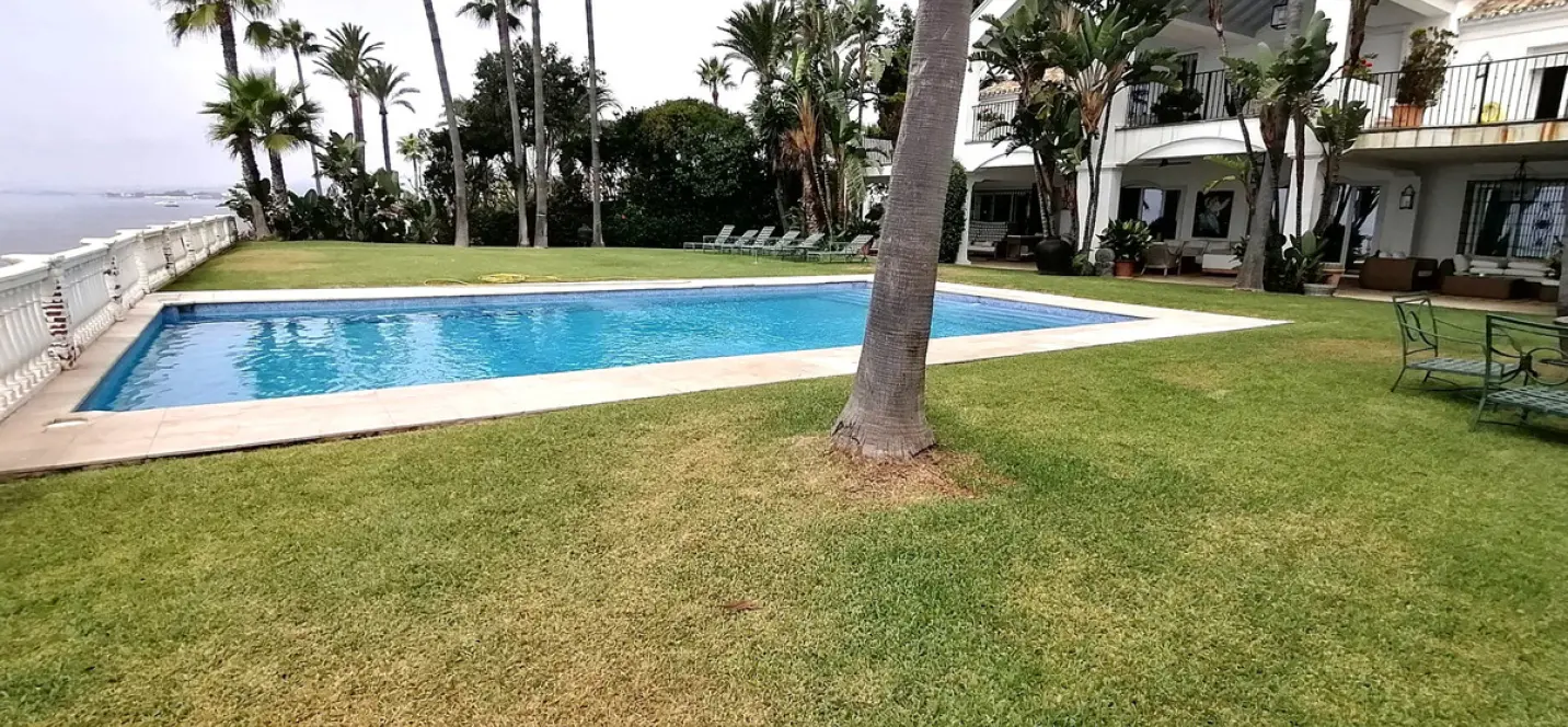 Alquiler a largo plazo de villa independiente en Guadalmina Baja 1